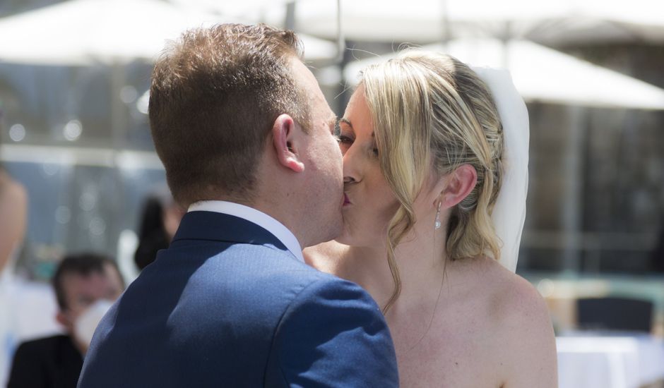 La boda de Alberto y Elisabet en Portocobo, A Coruña