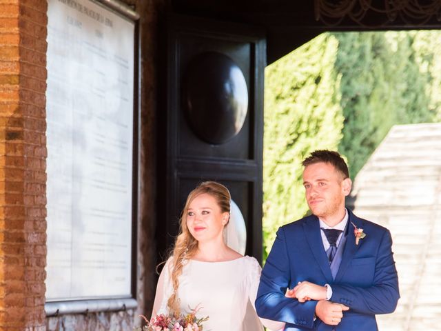 La boda de Jaime y Cristina en Ballesteros De Calatrava, Ciudad Real 44