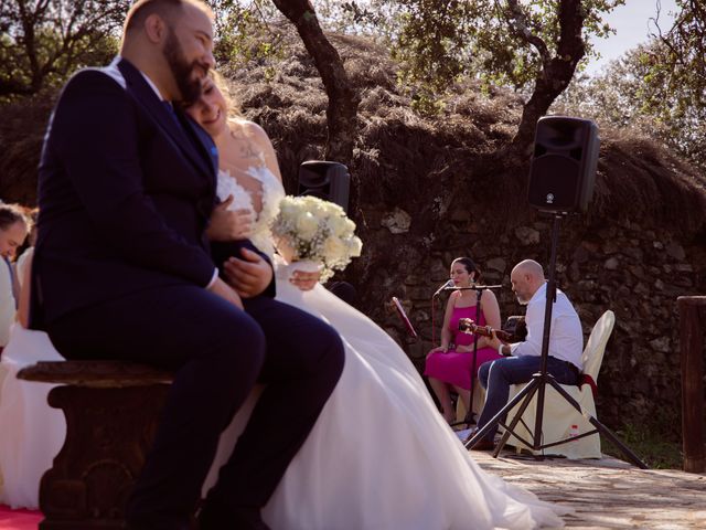 La boda de David y Eva en Logrosan, Cáceres 11