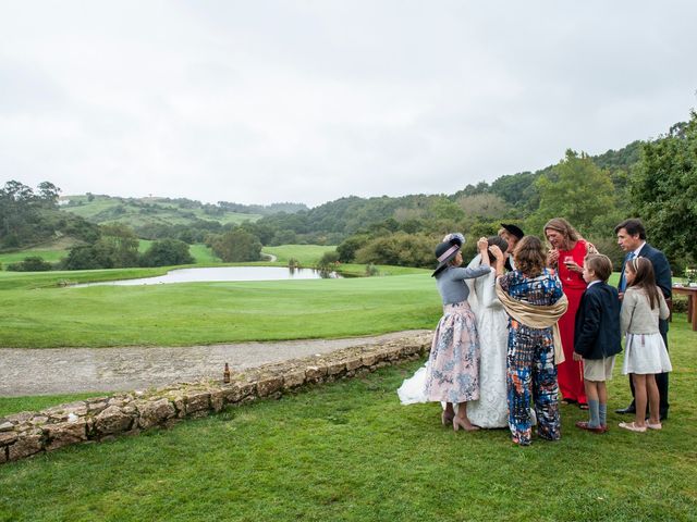 La boda de Javier y Carmen en Comillas, Cantabria 41