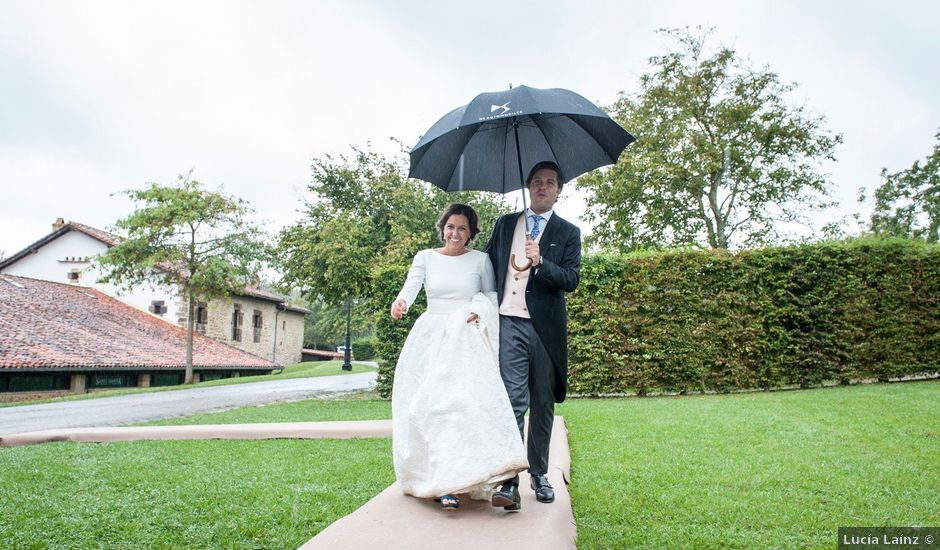 La boda de Javier y Carmen en Comillas, Cantabria
