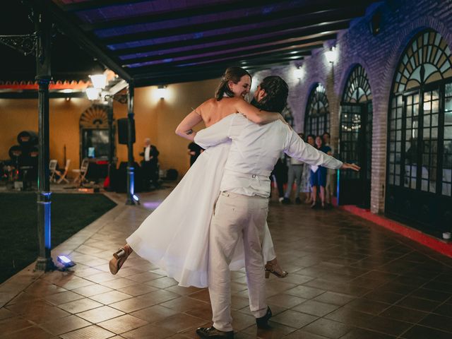 La boda de GUILLERMO y IRIS en Sevilla, Sevilla 39