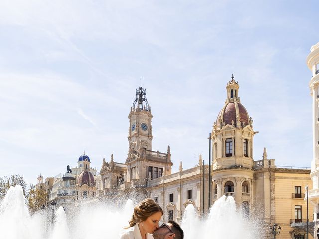 La boda de Sergio y Cristina en Valencia, Valencia 12