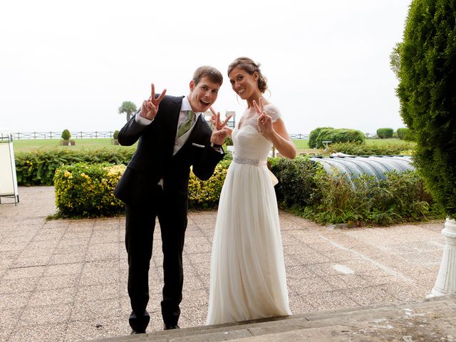 La boda de Álvaro y Idoia en Donostia-San Sebastián, Guipúzcoa 26