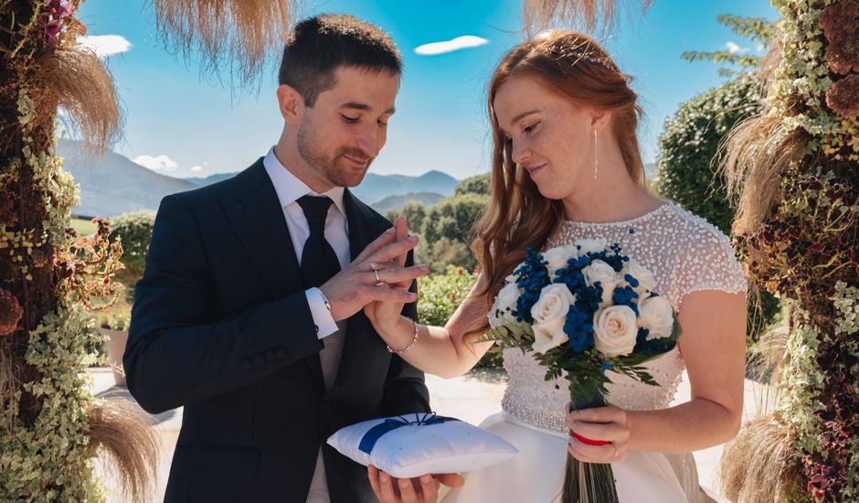 La boda de Borja y Lera  en Pueblo Zizurkil, Guipúzcoa