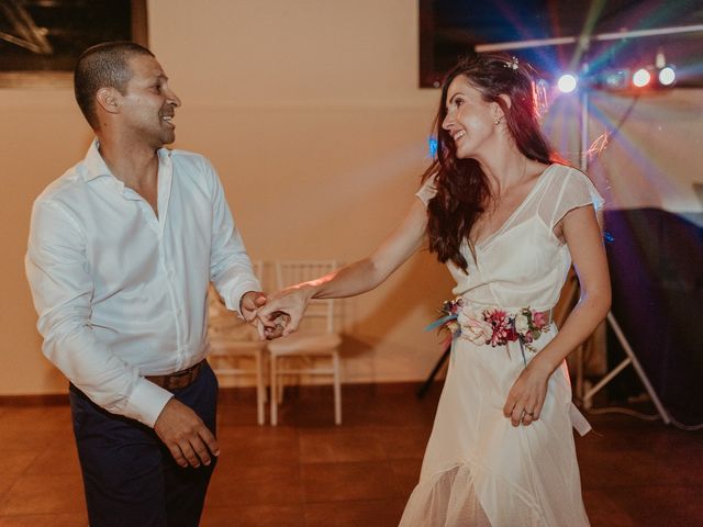 La boda de Royer y Lucia en Castellvi De Rosanes, Barcelona 40