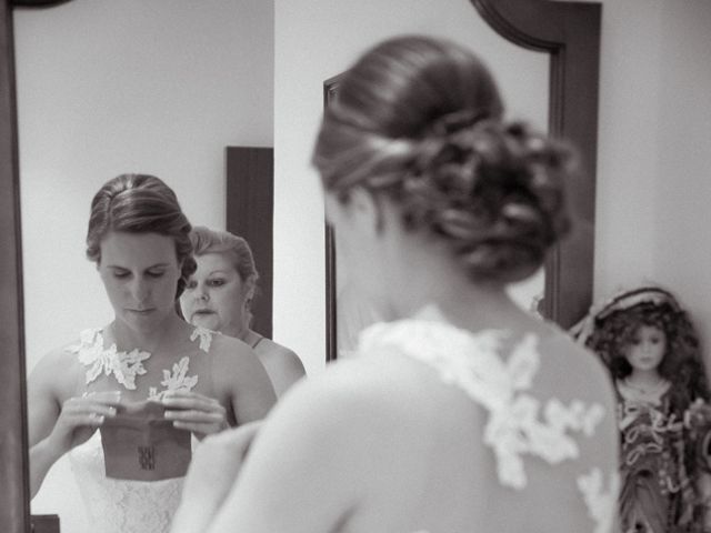 La boda de Manuel y Jenifer en Valdelacalzada, Badajoz 2