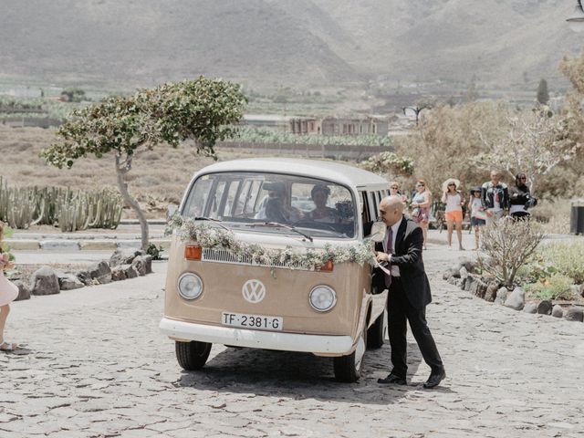 La boda de Jose y Laura en Buenavista Del Norte, Santa Cruz de Tenerife 9