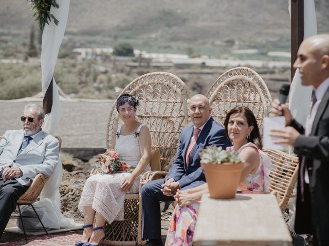 La boda de Jose y Laura en Buenavista Del Norte, Santa Cruz de Tenerife 15