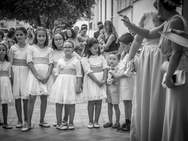 La boda de Felix y Melodia en Burguillos, Sevilla 17