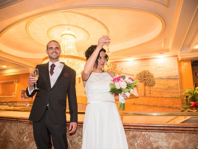 La boda de Pau y Estela en Beniparrell, Valencia 34