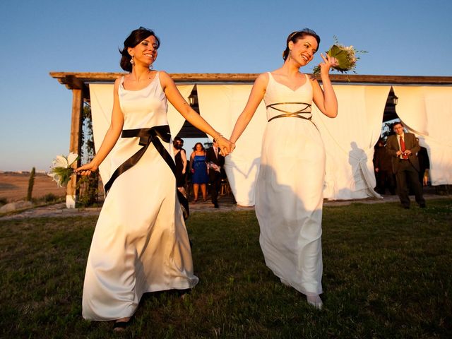 La boda de Paqui y Eva en Cáceres, Cáceres 42