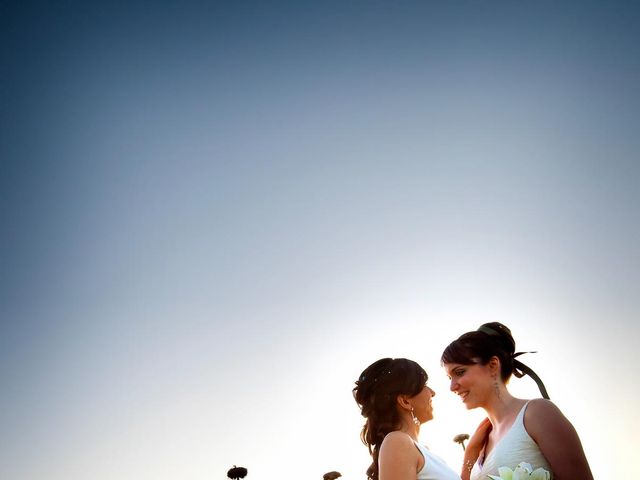 La boda de Paqui y Eva en Cáceres, Cáceres 48