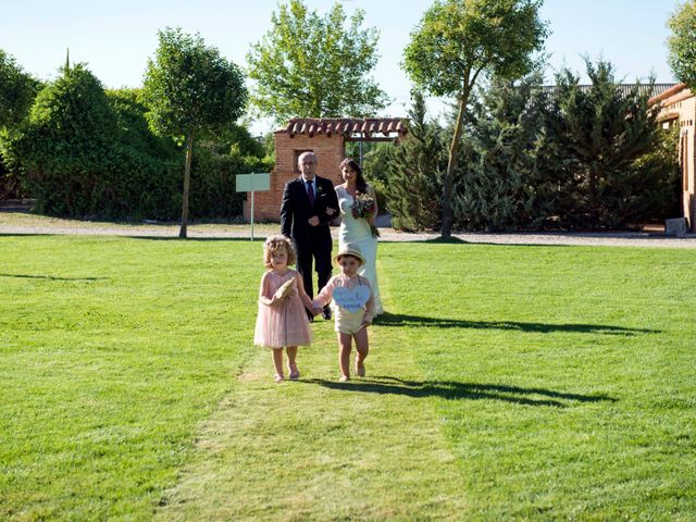 La boda de Alejandro y Ana en Hornillos De Eresma, Valladolid 11