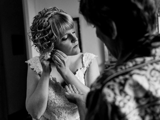 La boda de Juan y June en Astigarraga, Guipúzcoa 55