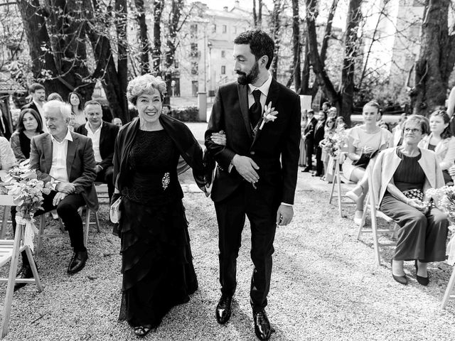 La boda de Juan y June en Astigarraga, Guipúzcoa 81