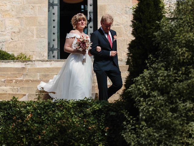 La boda de Juan y June en Astigarraga, Guipúzcoa 83