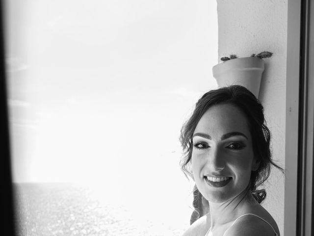 La boda de Daniel y Laura en Peñiscola, Castellón 19