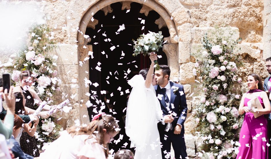 La boda de Daniel y Maria José en León, León