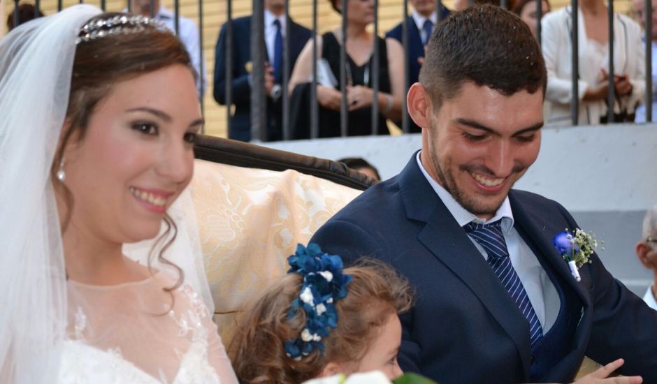 La boda de Ginés y Olga  en Sevilla, Sevilla