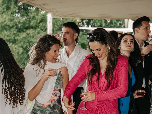 La boda de Lucas y Karen en Besalu, Girona 114