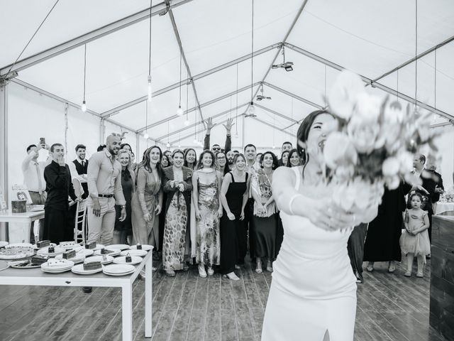 La boda de Lucas y Karen en Besalu, Girona 209