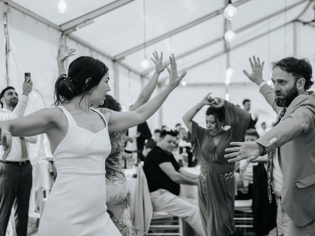 La boda de Lucas y Karen en Besalu, Girona 231