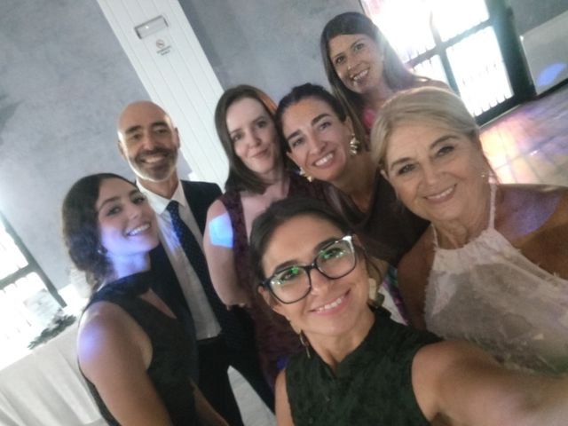 La boda de Elena y Iris en Alcala Del Rio, Sevilla 15