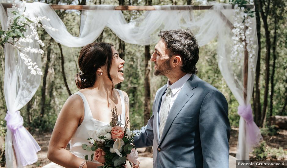 La boda de Lucas y Karen en Besalu, Girona