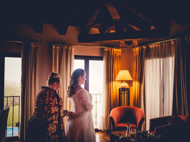 La boda de Carlos y María en Torrecaballeros, Segovia 42