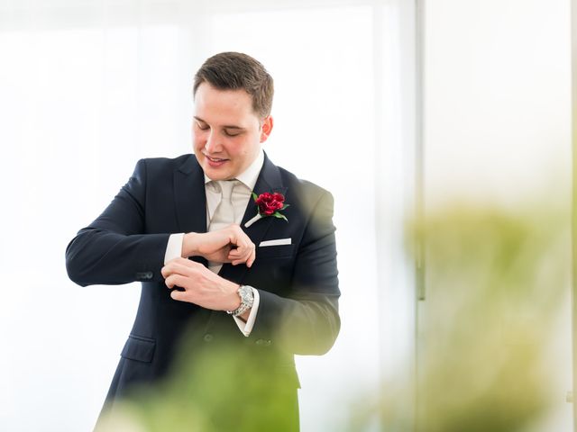 La boda de Luis y Cristina en Madrid, Madrid 2