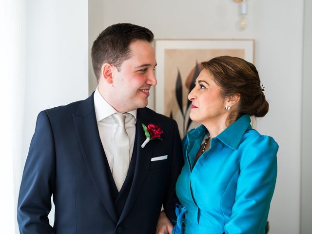 La boda de Luis y Cristina en Madrid, Madrid 6