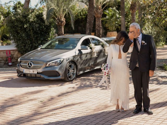 La boda de Lara y Pablo en Alacant/alicante, Alicante 37