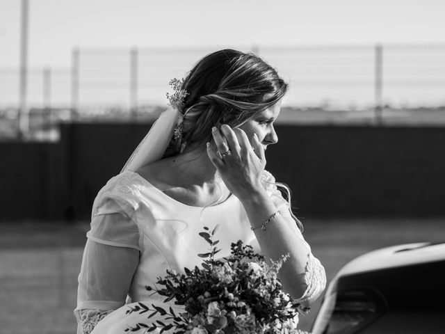 La boda de Juan Jesús y Marta en Salteras, Sevilla 44