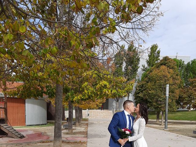 La boda de Mihai y Giovana  en Zaragoza, Zaragoza 10