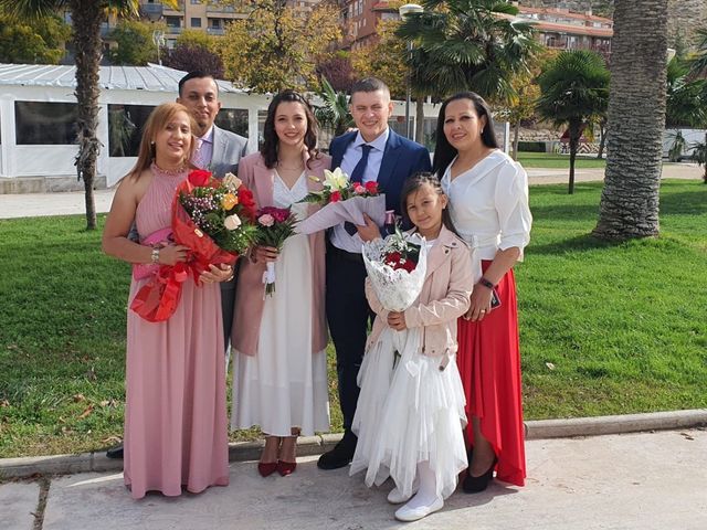 La boda de Mihai y Giovana  en Zaragoza, Zaragoza 11