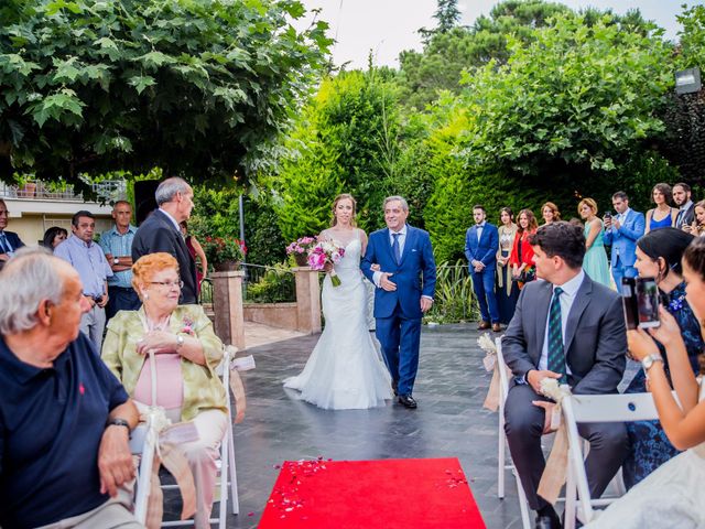 La boda de Dani y Angela en Guadarrama, Madrid 16