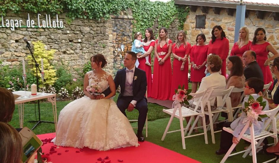 La boda de Felipe  y Yohe  en Oviedo, Asturias