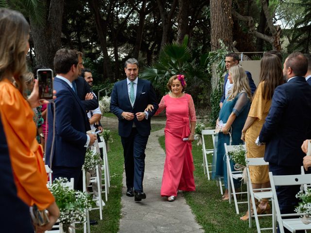 La boda de Manu y Sara en Sant Vicenç De Montalt, Barcelona 16