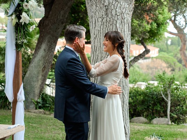 La boda de Manu y Sara en Sant Vicenç De Montalt, Barcelona 24