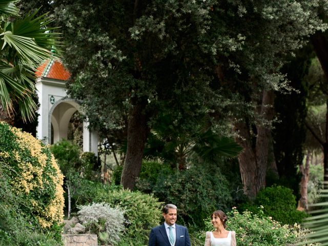 La boda de Manu y Sara en Sant Vicenç De Montalt, Barcelona 37