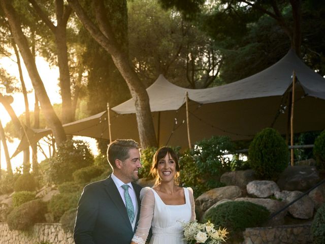 La boda de Manu y Sara en Sant Vicenç De Montalt, Barcelona 47