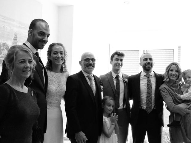 La boda de Enrique y Maria en Santa Cristina D&apos;aro, Girona 9