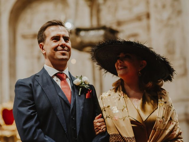 La boda de Javier y Carolina en Sevilla, Sevilla 55