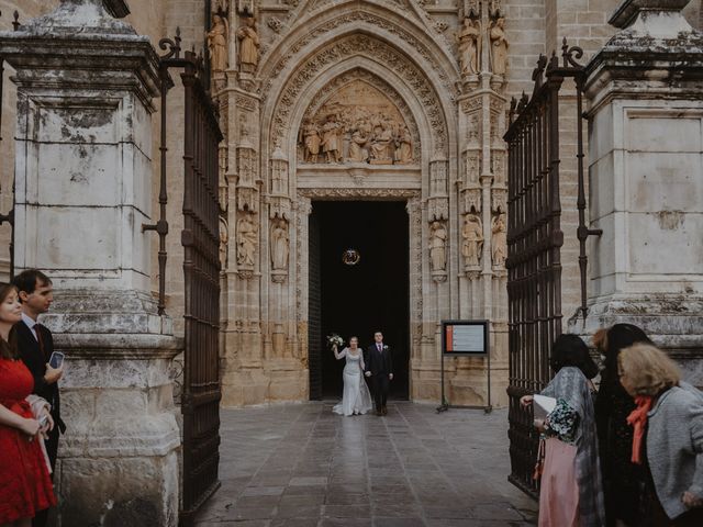 La boda de Javier y Carolina en Sevilla, Sevilla 80