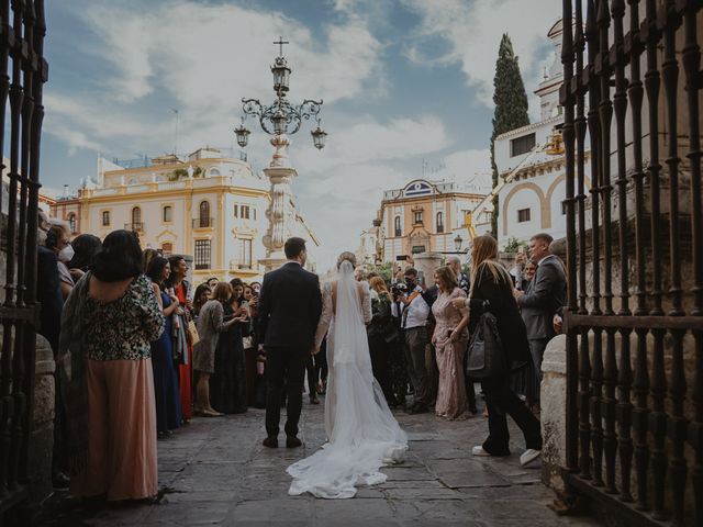 La boda de Javier y Carolina en Sevilla, Sevilla 85