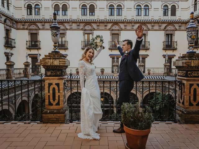 La boda de Javier y Carolina en Sevilla, Sevilla 113