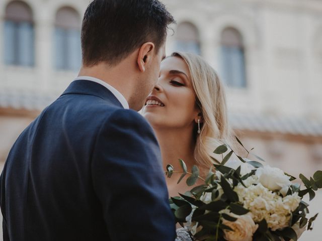 La boda de Javier y Carolina en Sevilla, Sevilla 117