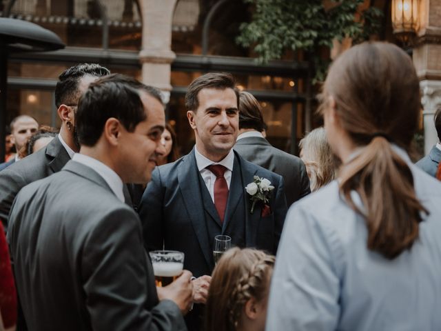 La boda de Javier y Carolina en Sevilla, Sevilla 132