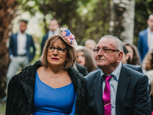 La boda de Isaac y Cris en Santiago De Compostela, A Coruña 42